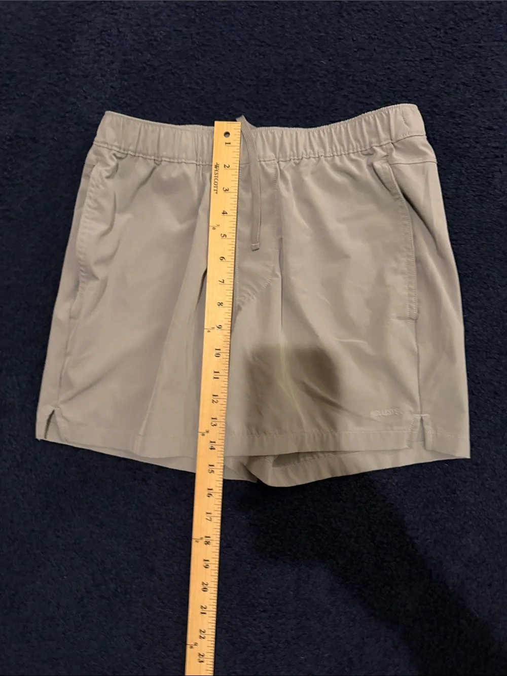 Hollister Men's Light Gray Athletic Drawstring Shorts